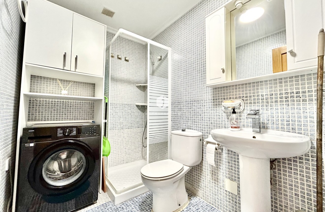 D'occasion - Appartement -
Torrevieja - Costa Blanca