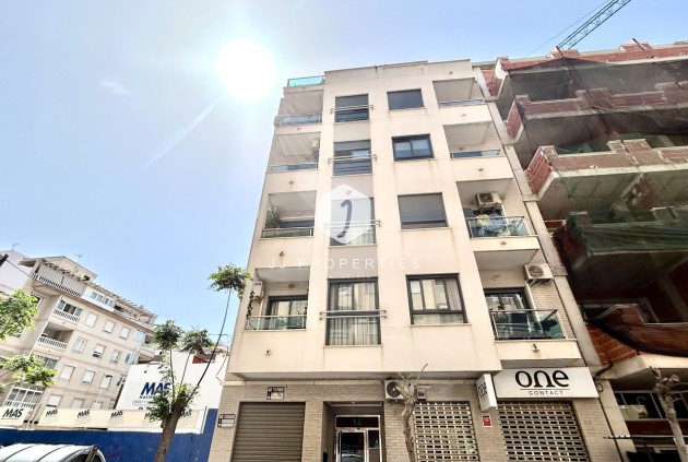 D'occasion - Appartement -
Torrevieja - Costa Blanca