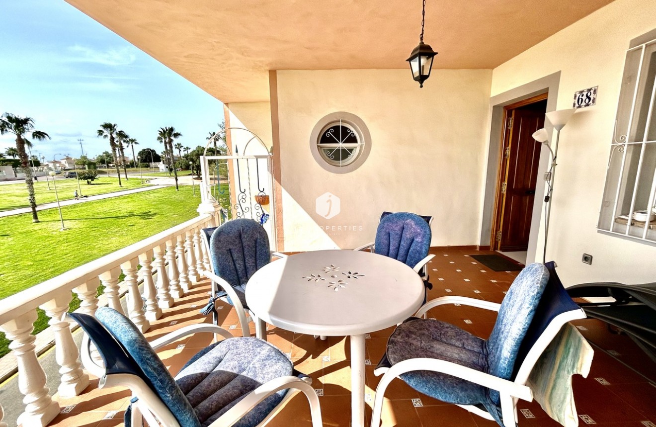 Segunda mano - Apartamento / piso -
Los Altos - Costa Blanca