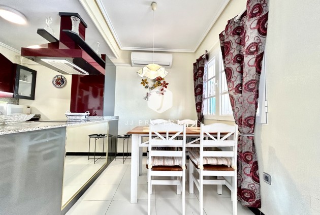 Segunda mano - Apartamento / piso -
Los Altos - Costa Blanca