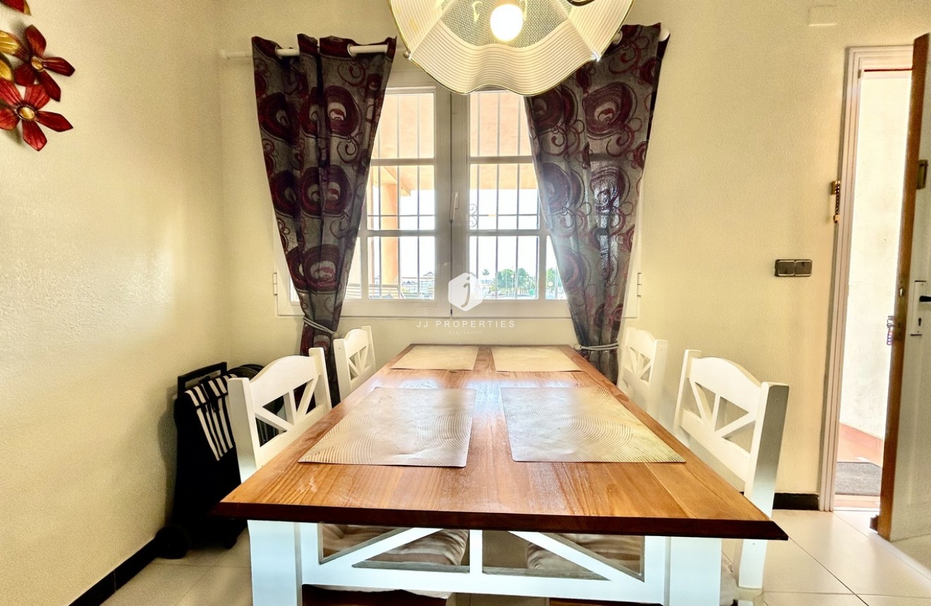 Segunda mano - Apartamento / piso -
Los Altos - Costa Blanca