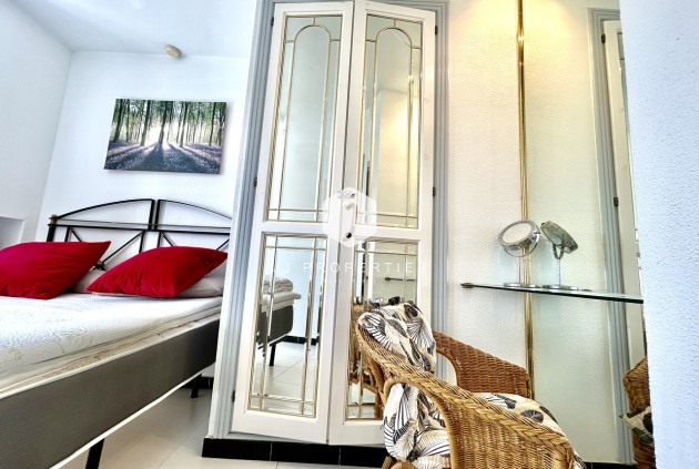 Segunda mano - Apartamento / piso -
Los Altos - Costa Blanca