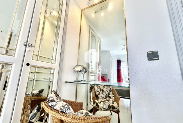 Segunda mano - Apartamento / piso -
Los Altos - Costa Blanca