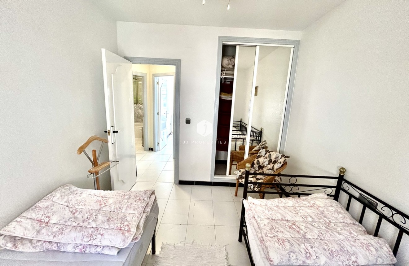 Segunda mano - Apartamento / piso -
Los Altos - Costa Blanca