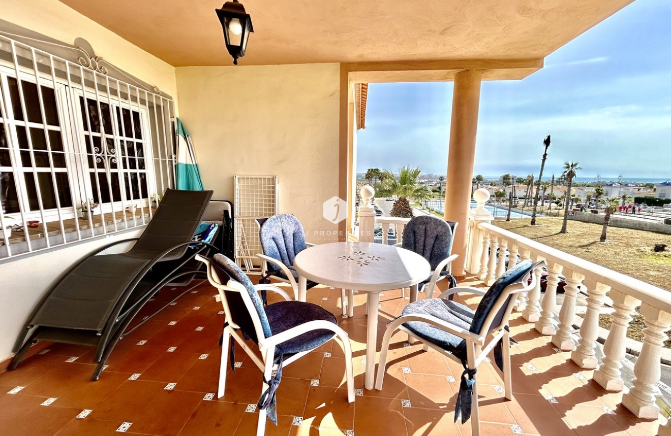 Segunda mano - Apartamento / piso -
Los Altos - Costa Blanca