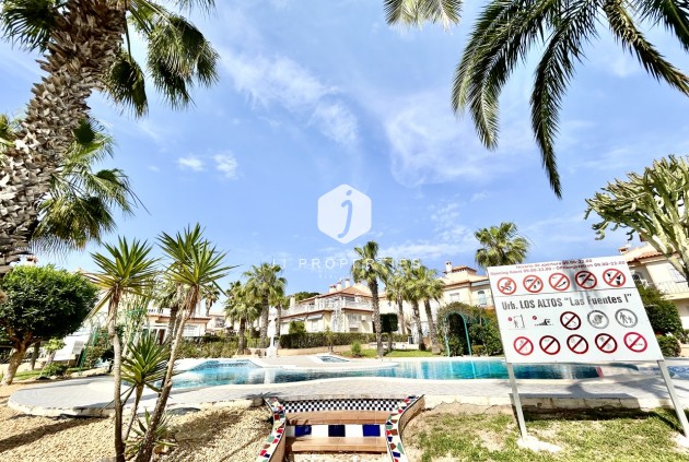 Segunda mano - Apartamento / piso -
Los Altos - Costa Blanca