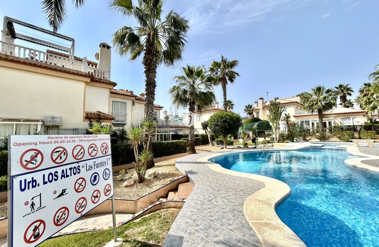 Segunda mano - Apartamento / piso -
Los Altos - Costa Blanca