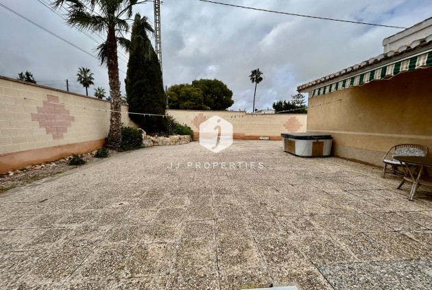 Z drugiej ręki - Villa -
Cabo Roig - Costa Blanca