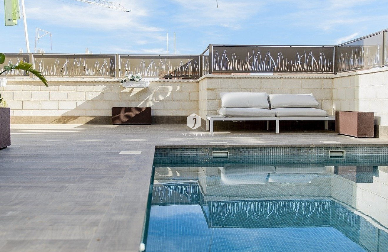 Neue Gebäude - Villa -
Los Montesinos - La herrada