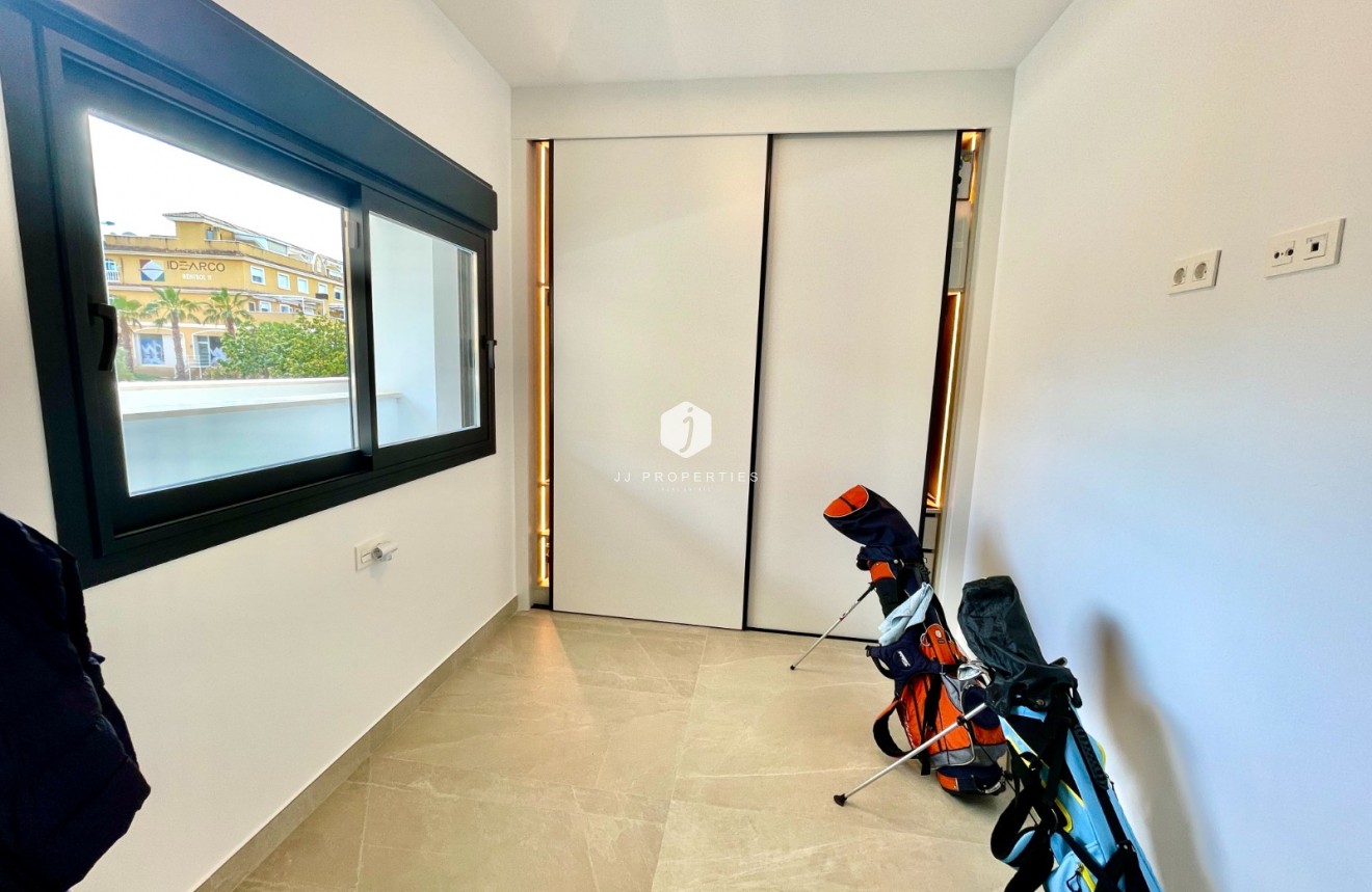 Aus zweiter Hand - Wohnung -
Benijofar - Costa Blanca