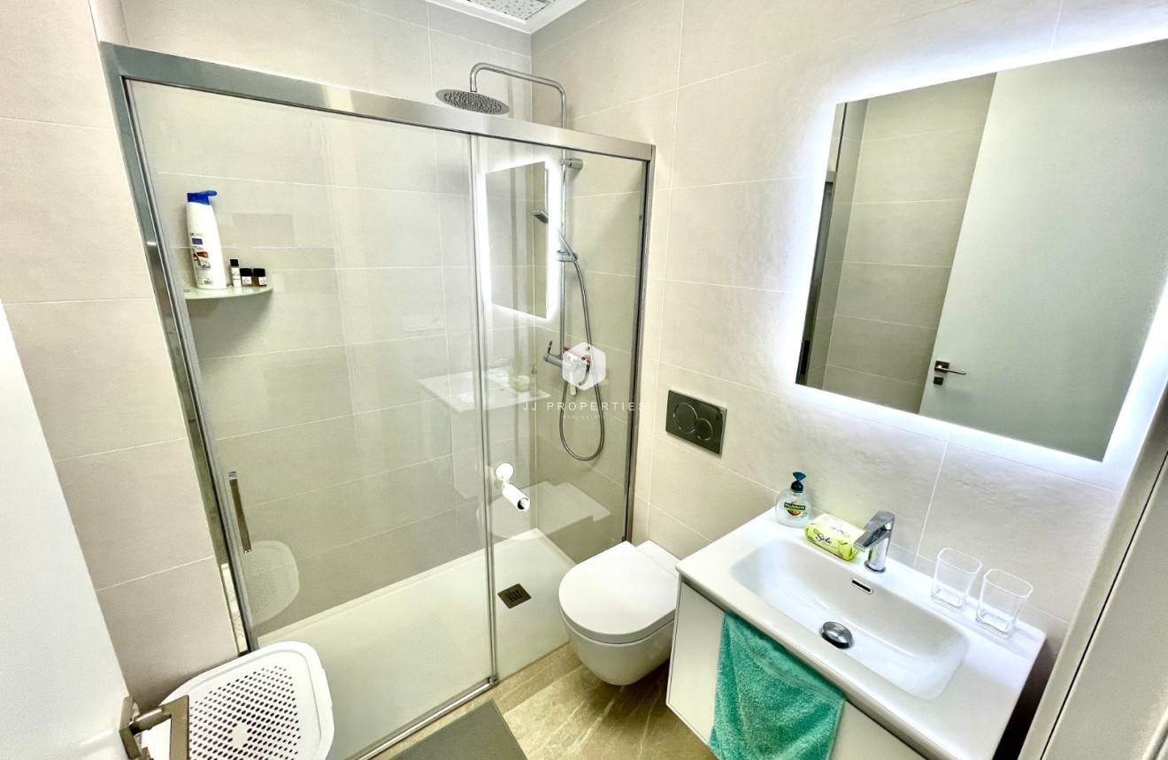 Aus zweiter Hand - Wohnung -
Benijofar - Costa Blanca