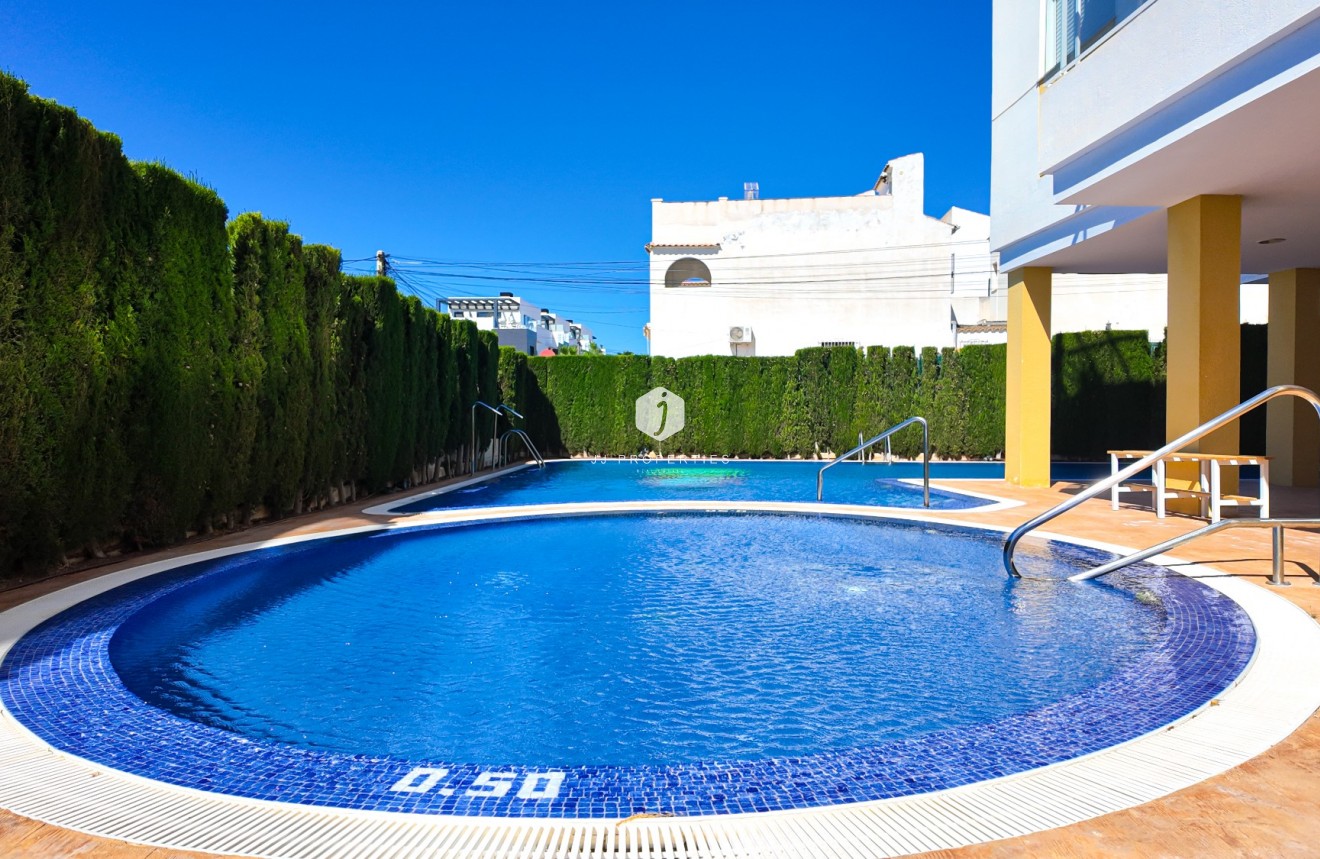 Aus zweiter Hand - Wohnung -
Orihuela Costa - Costa Blanca