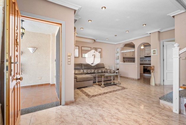 Aus zweiter Hand - Chalet -
Orihuela Costa - Costa Blanca
