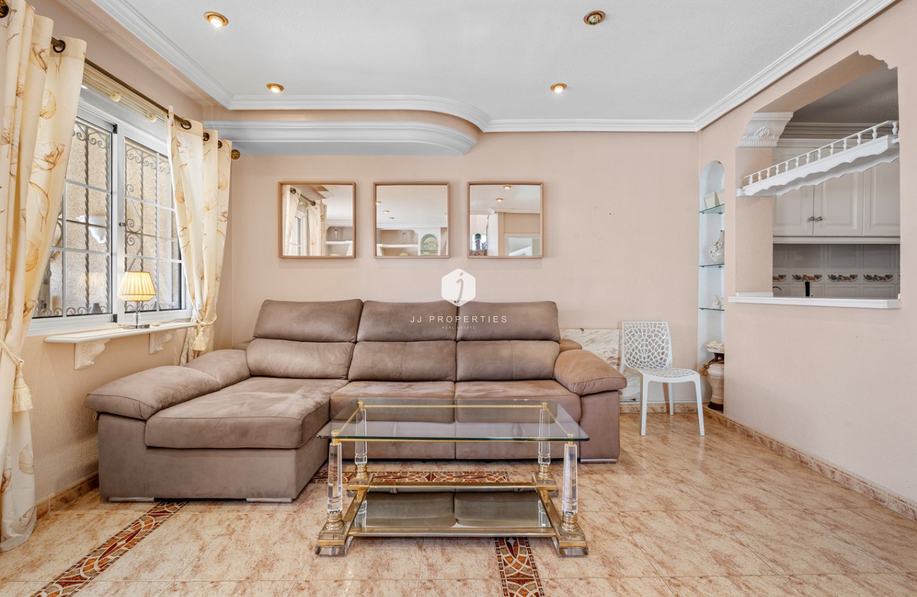 Aus zweiter Hand - Chalet -
Orihuela Costa - Costa Blanca