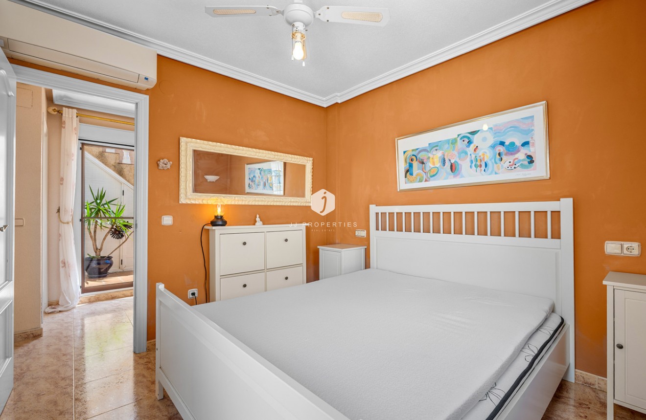 Aus zweiter Hand - Chalet -
Orihuela Costa - Costa Blanca