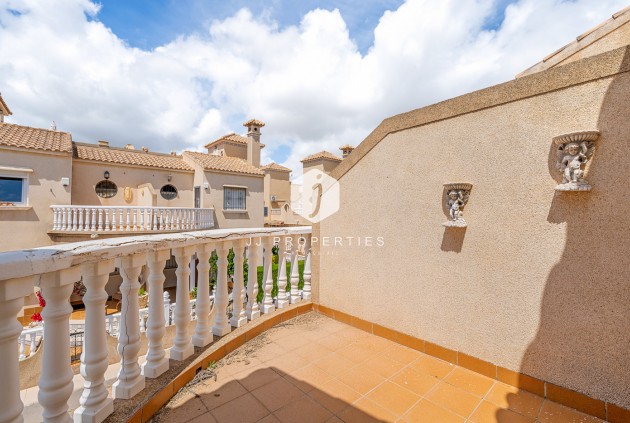 Aus zweiter Hand - Chalet -
Orihuela Costa - Costa Blanca