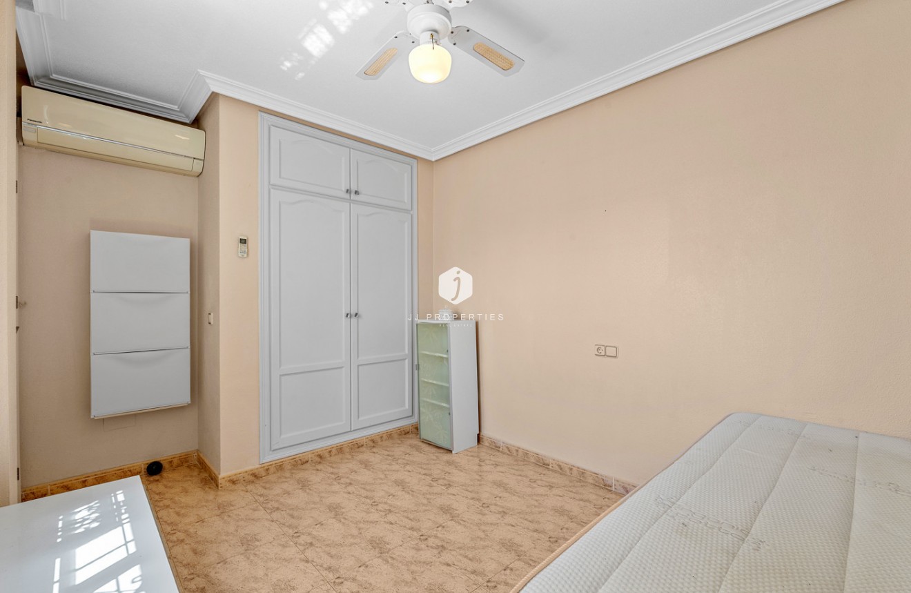 Aus zweiter Hand - Chalet -
Orihuela Costa - Costa Blanca