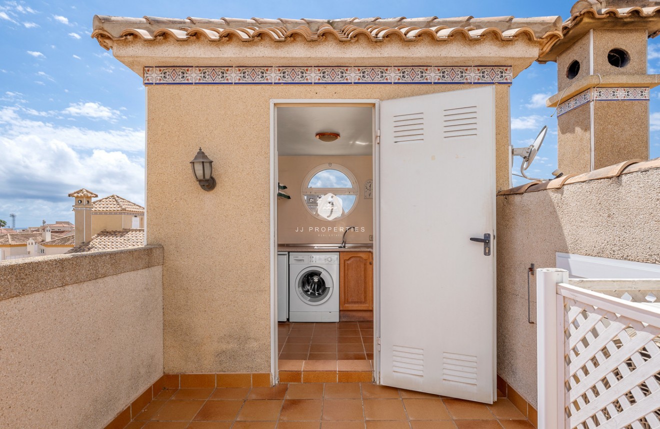 Aus zweiter Hand - Chalet -
Orihuela Costa - Costa Blanca