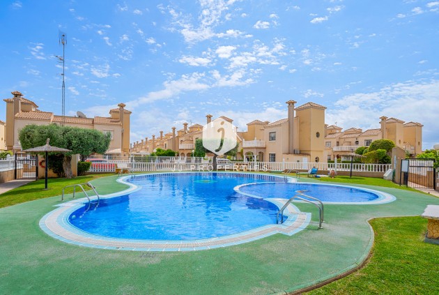 Aus zweiter Hand - Chalet -
Orihuela Costa - Costa Blanca