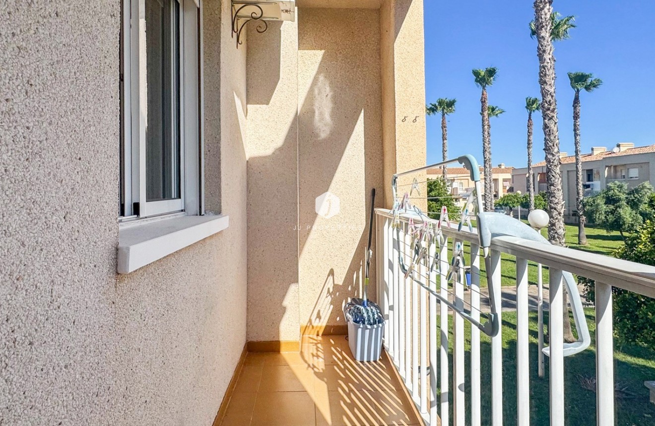 Aus zweiter Hand - Duplex -
Torrevieja - Costa Blanca