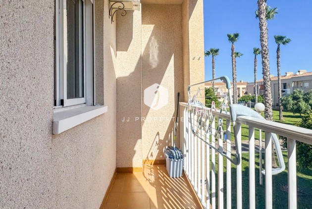 Aus zweiter Hand - Duplex -
Torrevieja - Costa Blanca