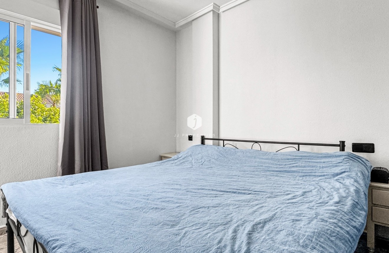 Aus zweiter Hand - Duplex -
Torrevieja - Costa Blanca