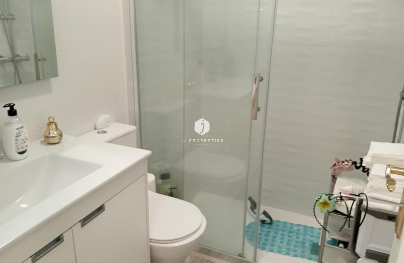 Aus zweiter Hand - Wohnung -
Torrevieja - LA LOMA
