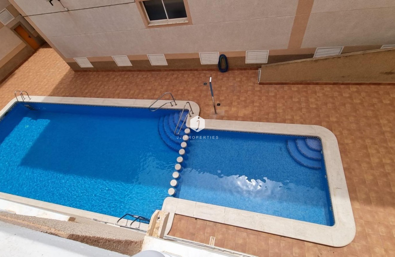 Aus zweiter Hand - Wohnung -
Torrevieja - El molino