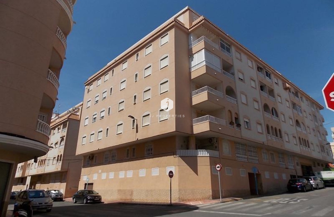 Aus zweiter Hand - Wohnung -
Torrevieja - El molino