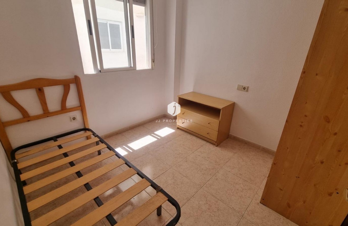 Aus zweiter Hand - Wohnung -
Torrevieja - El molino