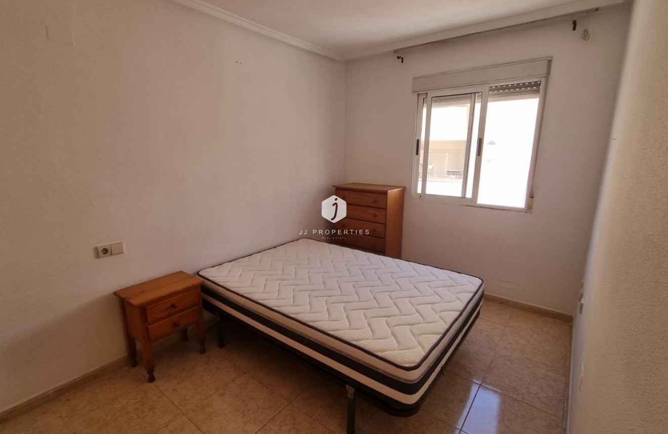 Aus zweiter Hand - Wohnung -
Torrevieja - El molino