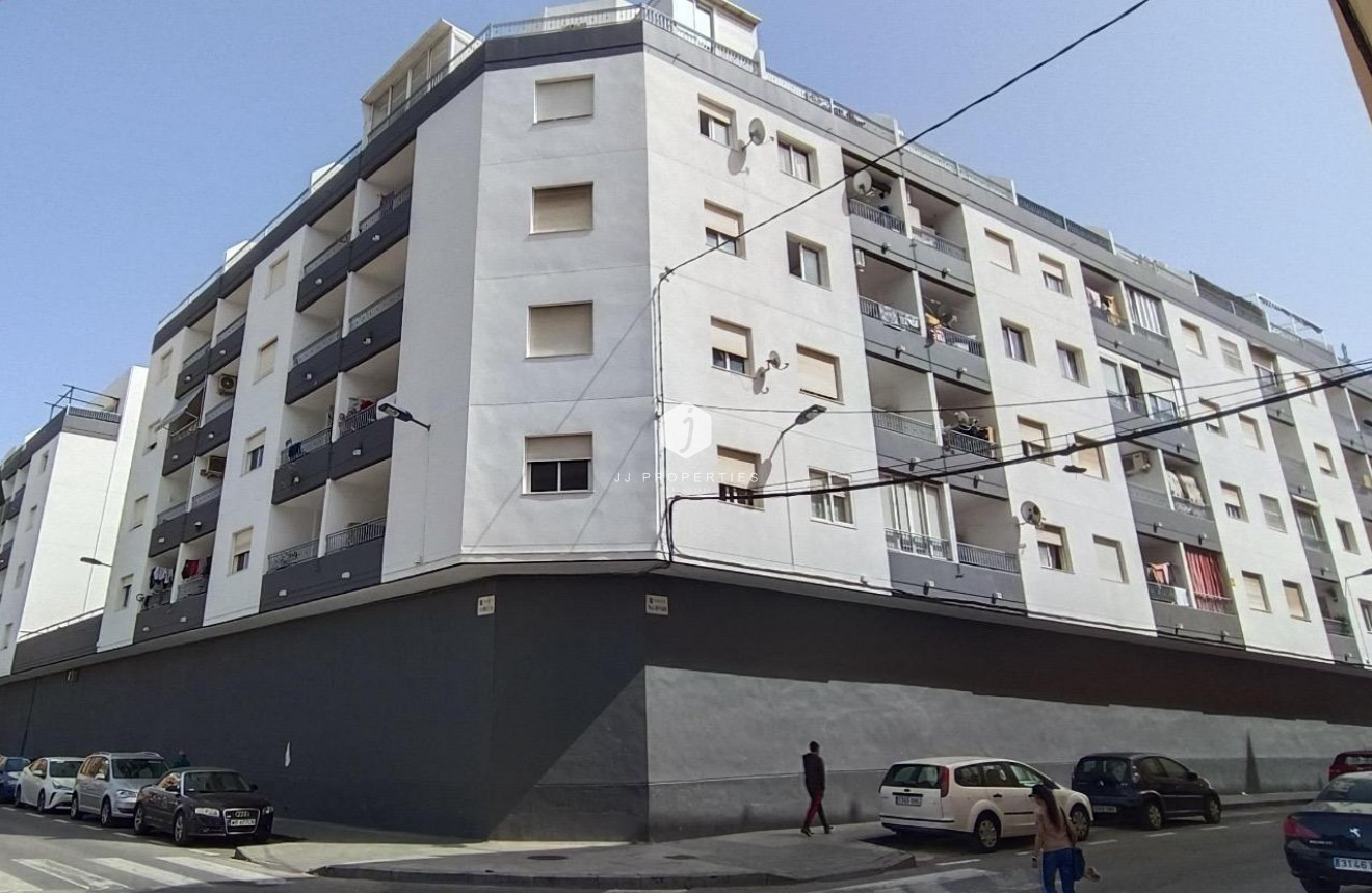 Aus zweiter Hand - Wohnung -
Torrevieja - El molino