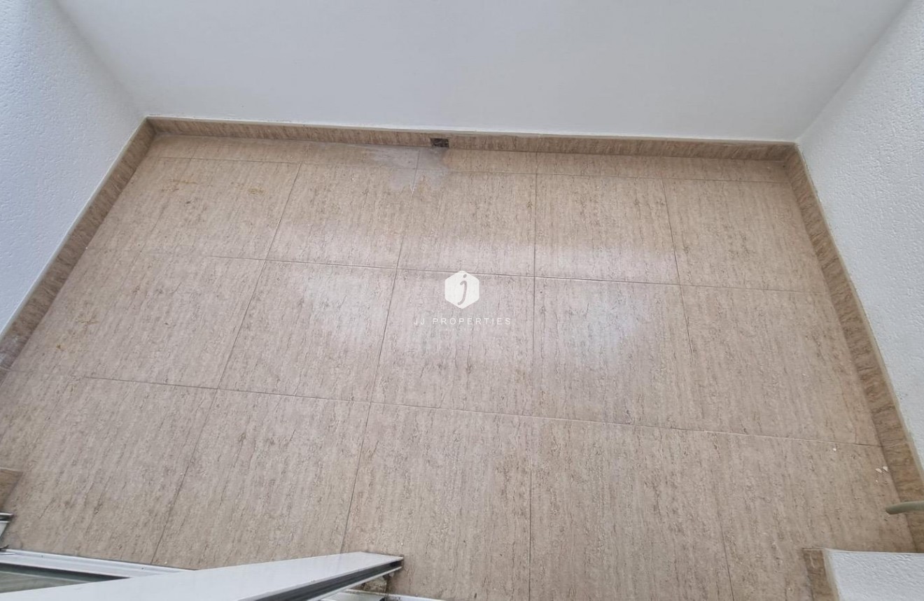 Aus zweiter Hand - Wohnung -
Torrevieja - El molino