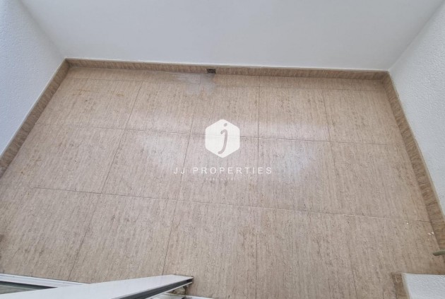 Aus zweiter Hand - Wohnung -
Torrevieja - El molino