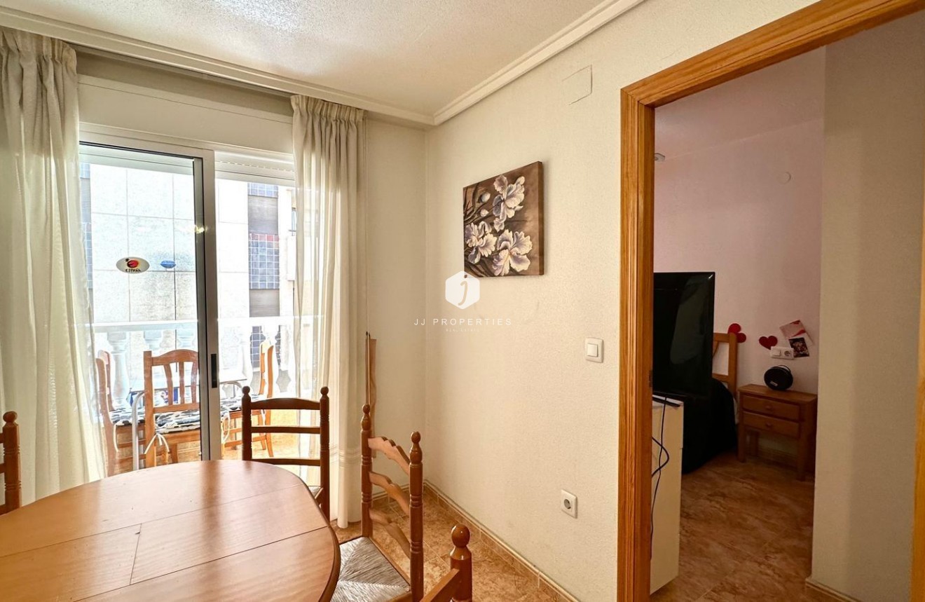 Aus zweiter Hand - Wohnung -
Torrevieja - Centro