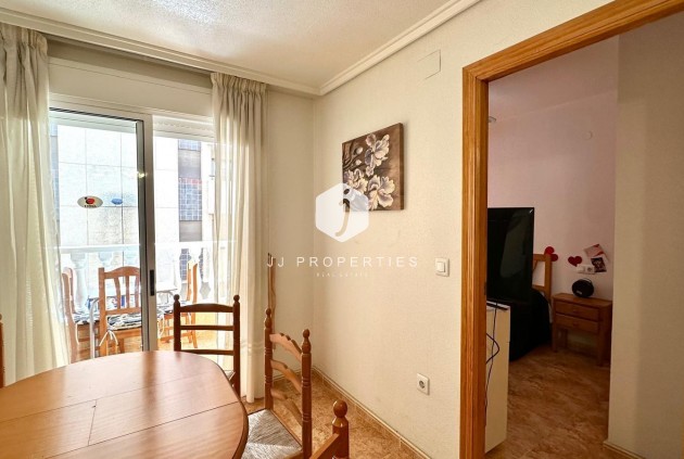 Aus zweiter Hand - Wohnung -
Torrevieja - Centro