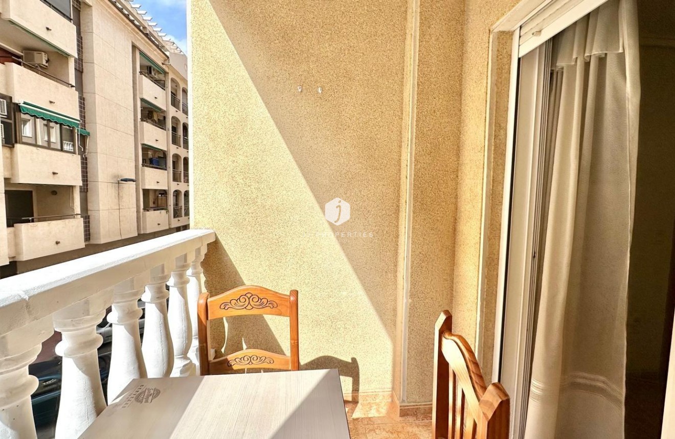 Aus zweiter Hand - Wohnung -
Torrevieja - Centro
