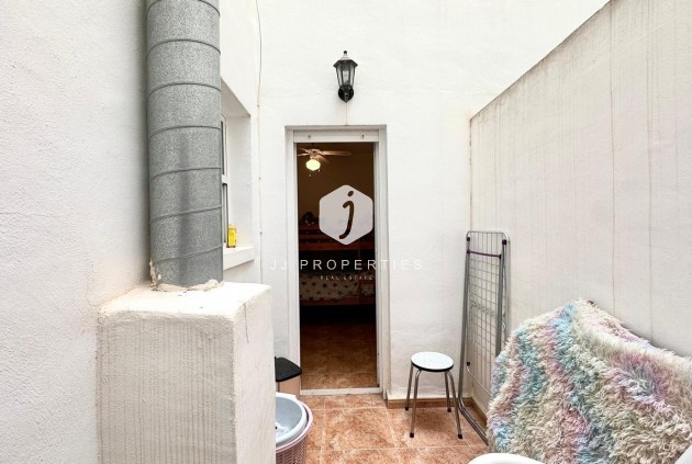 Aus zweiter Hand - Wohnung -
Torrevieja - Centro