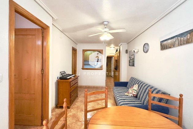 Aus zweiter Hand - Wohnung -
Torrevieja - Centro