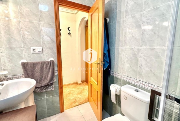 Aus zweiter Hand - Wohnung -
Torrevieja - Centro