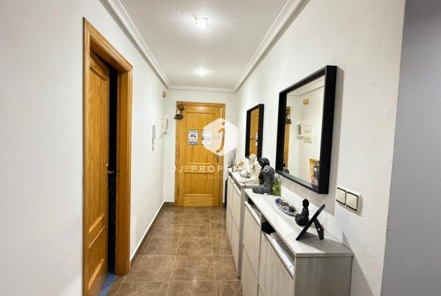 Aus zweiter Hand - Wohnung -
Benijofar - Pueblo 4
