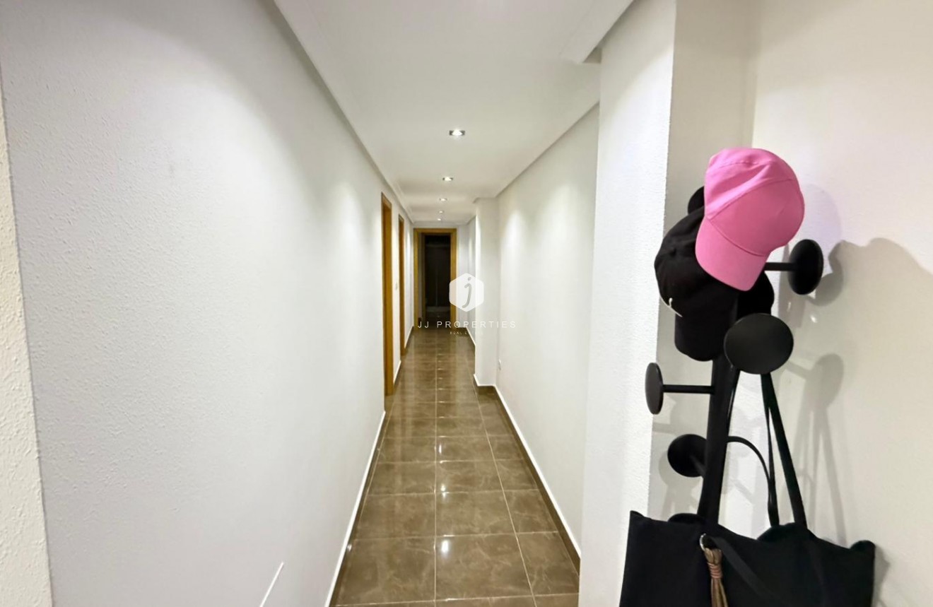 Aus zweiter Hand - Wohnung -
Benijofar - Pueblo 4