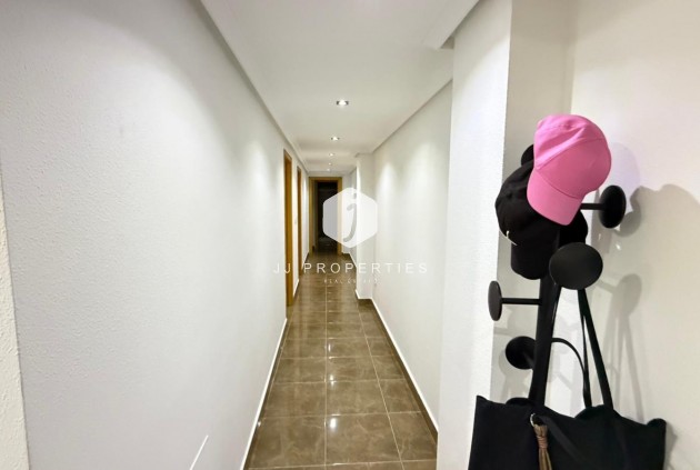Aus zweiter Hand - Wohnung -
Benijofar - Pueblo 4