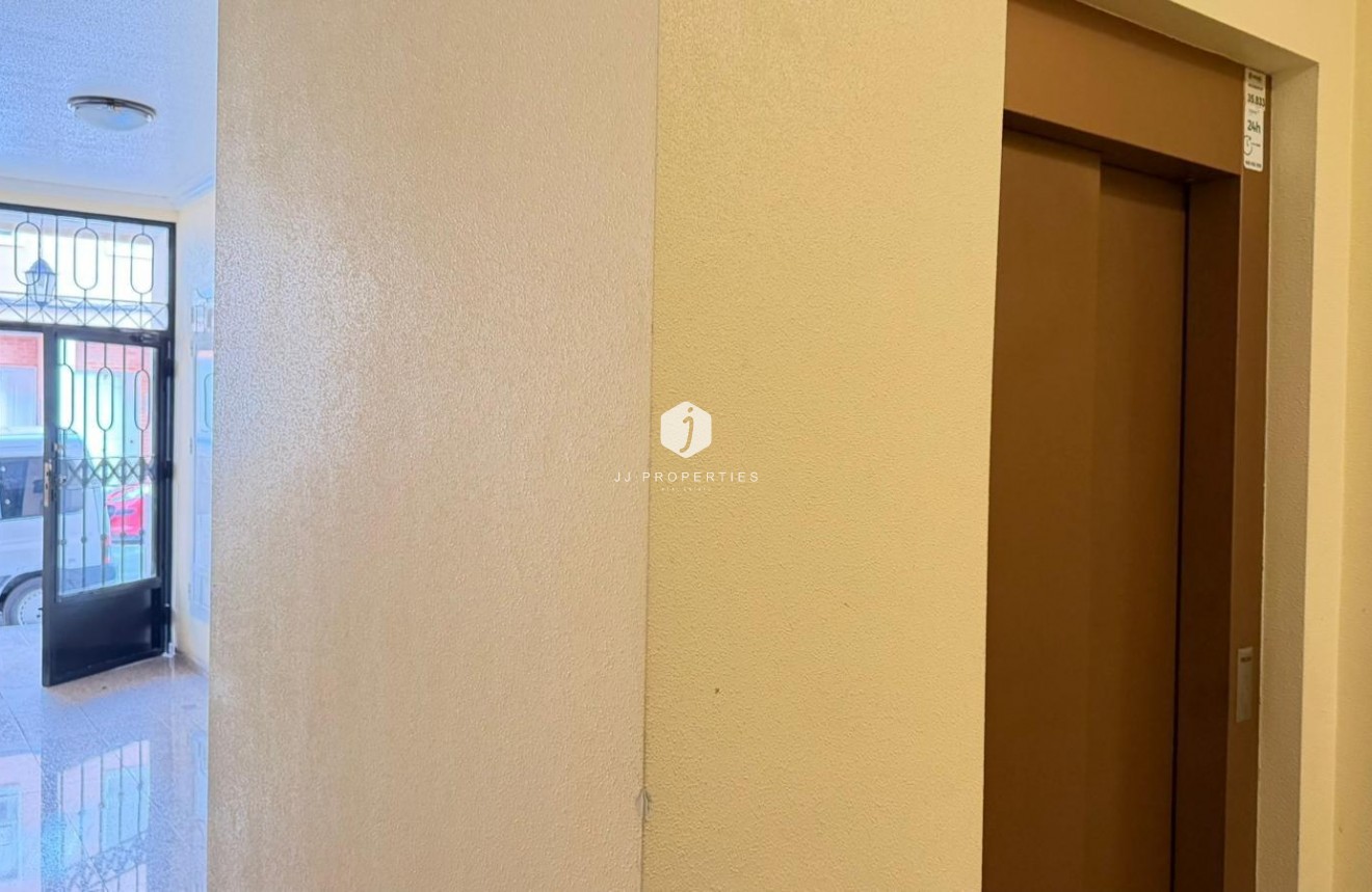 Aus zweiter Hand - Wohnung -
Benijofar - Pueblo 4