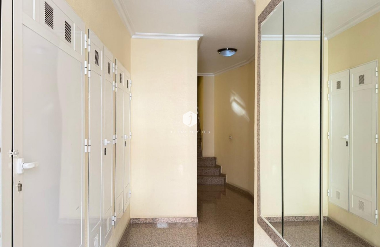 Aus zweiter Hand - Wohnung -
Benijofar - Pueblo 4