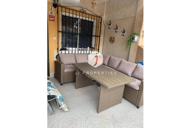 Aus zweiter Hand - Villa -
Orihuela Costa - Las Filipinas