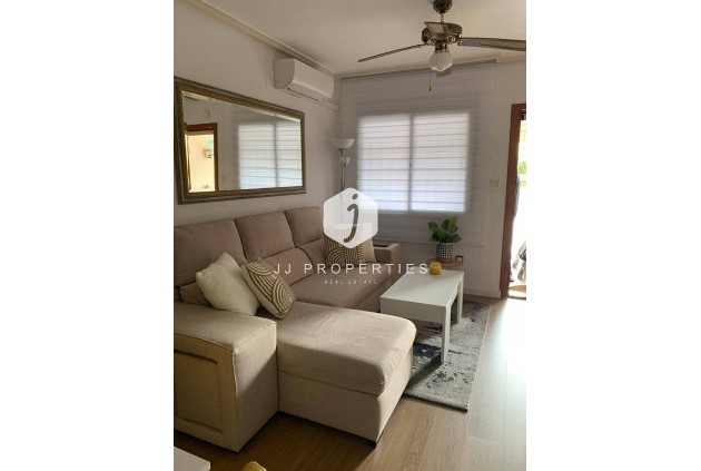 Aus zweiter Hand - Villa -
Orihuela Costa - Las Filipinas