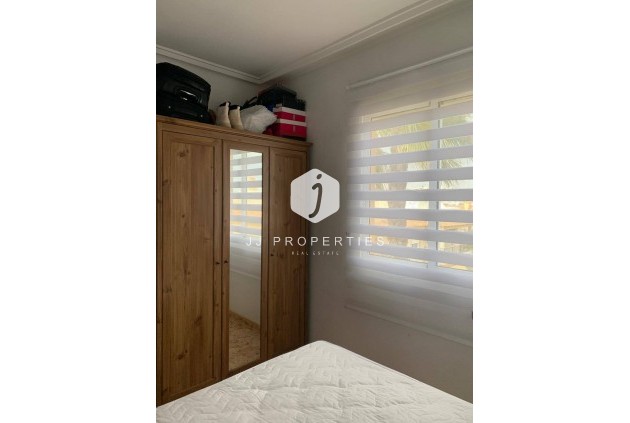 Aus zweiter Hand - Villa -
Orihuela Costa - Las Filipinas