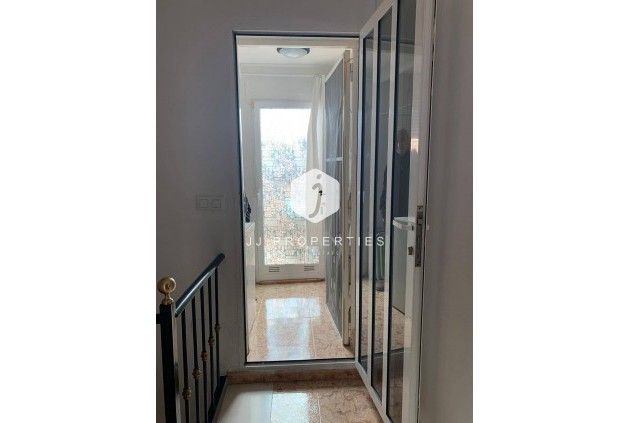 Aus zweiter Hand - Villa -
Orihuela Costa - Las Filipinas