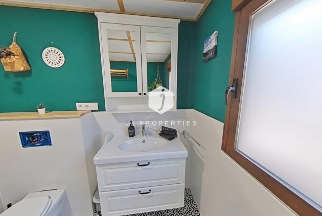 Aus zweiter Hand - Chalet -
Formentera del Segura - Centro